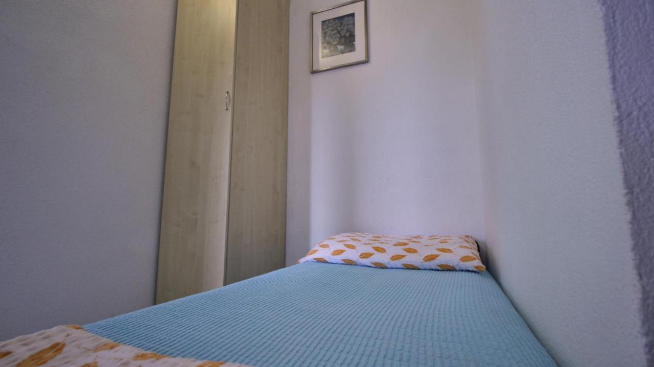 Apartments Noemi Malinska Esterno foto